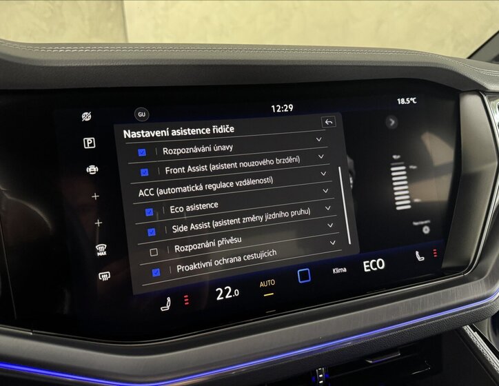 Volkswagen Touareg SUV / Terénní 3,0 l 170 kw