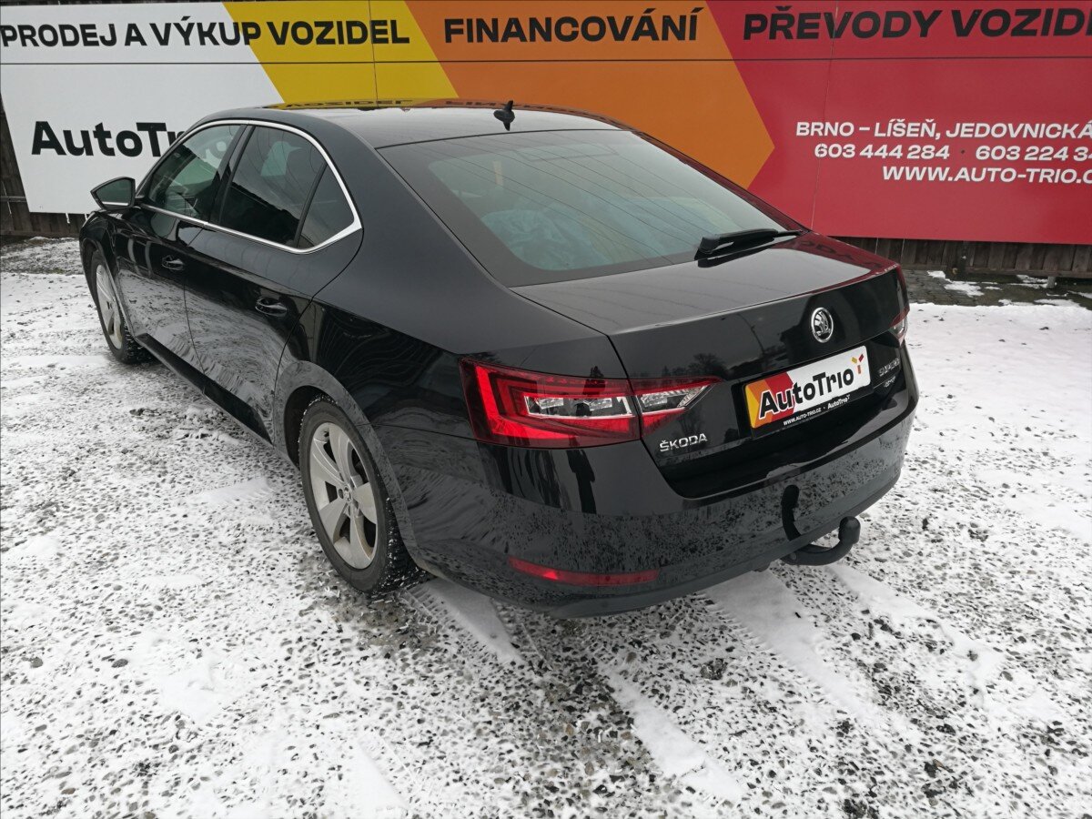 Škoda Superb