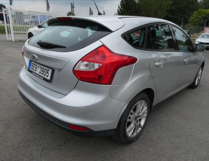 Ford Focus 9