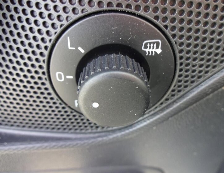 Škoda Rapid Sedan / Limuzína 1,2 l 66 kw