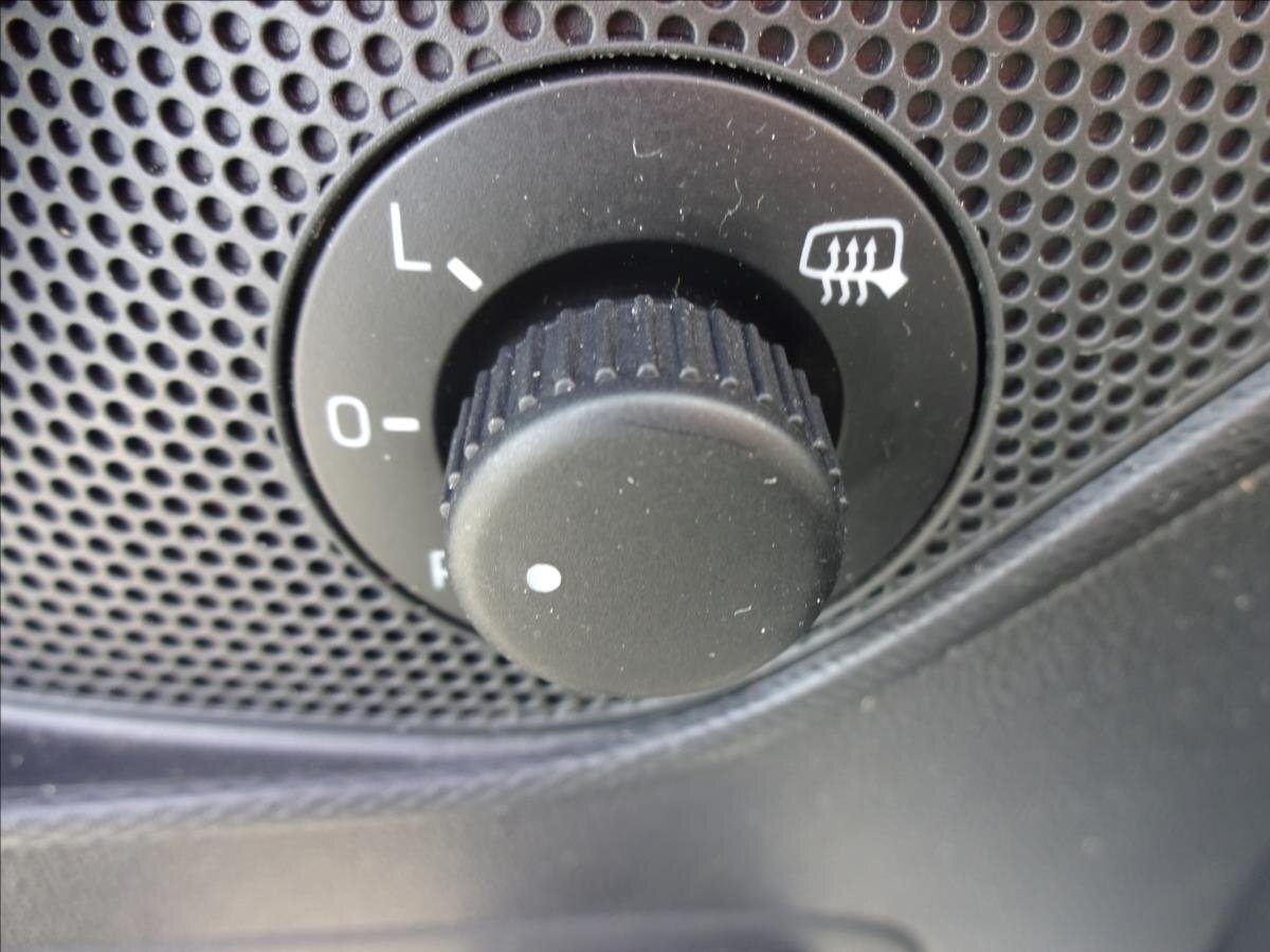 Škoda Rapid Sedan / Limuzína 1,2 l 66 kw