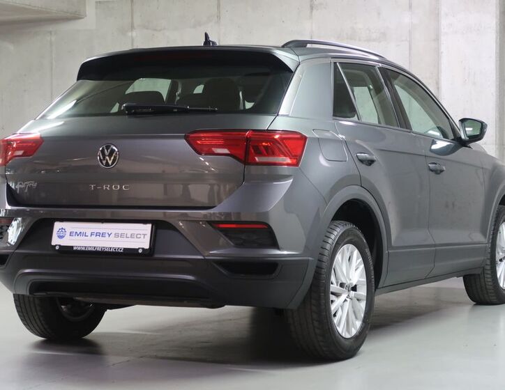 Volkswagen T-Roc 5