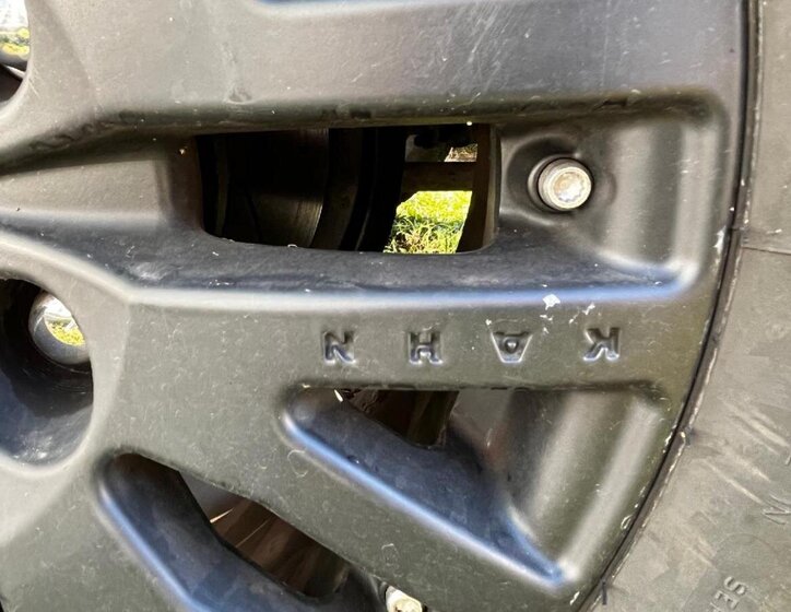 Land Rover Defender SUV / Terénní 2,2 l 90 kw