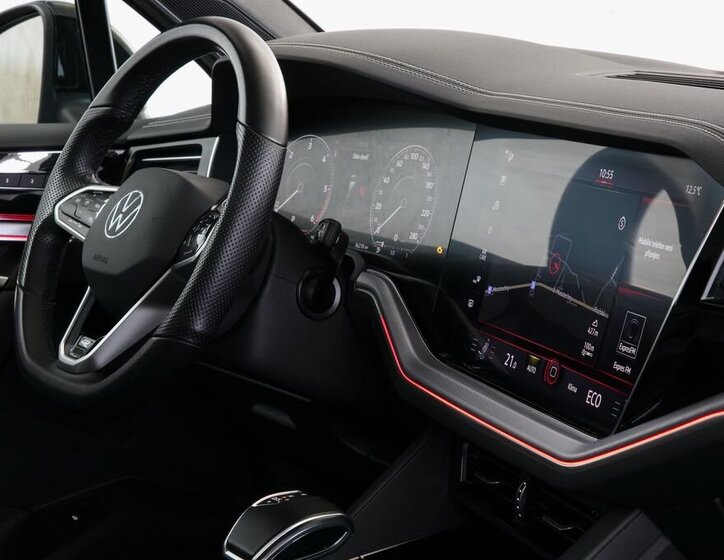 Volkswagen Touareg SUV / Terénní 3,0 l 210 kw