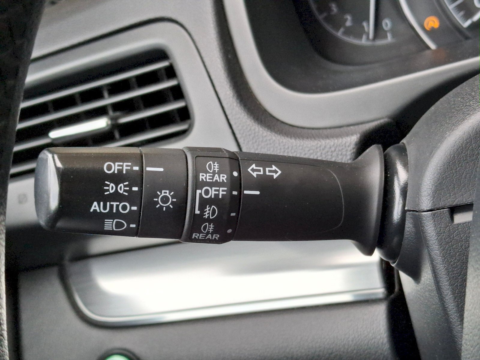 Honda CR-V SUV / Terénní 2,0 l 114 kw