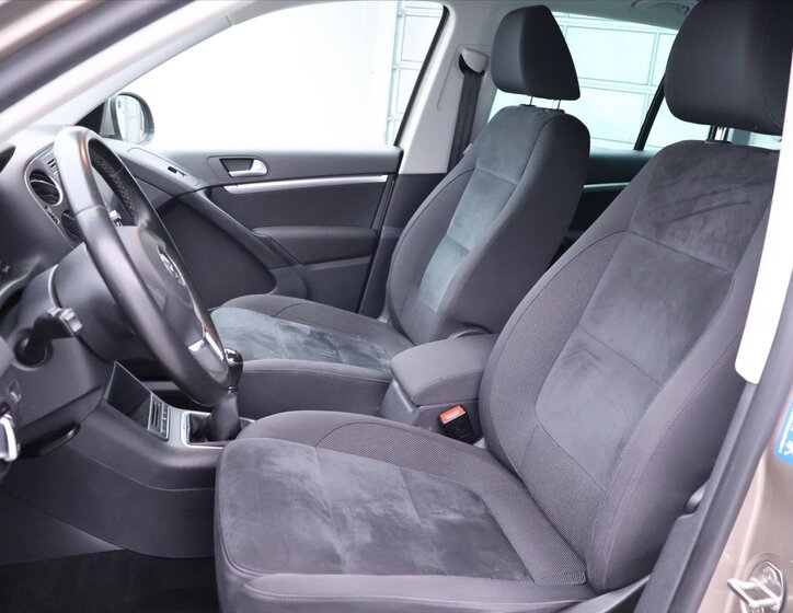 Volkswagen Tiguan SUV 2,0 l 103 kw