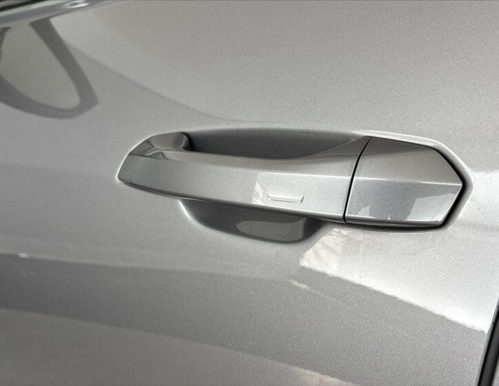 Audi A6 Allroad Kombi 3,0 l 253 kw