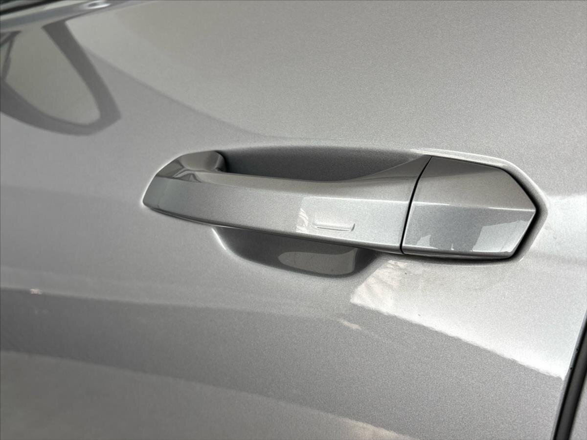 Audi A6 Allroad Kombi 3,0 l 253 kw