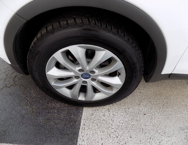 Ford Kuga SUV / Terénní 2,0 l 120 kw