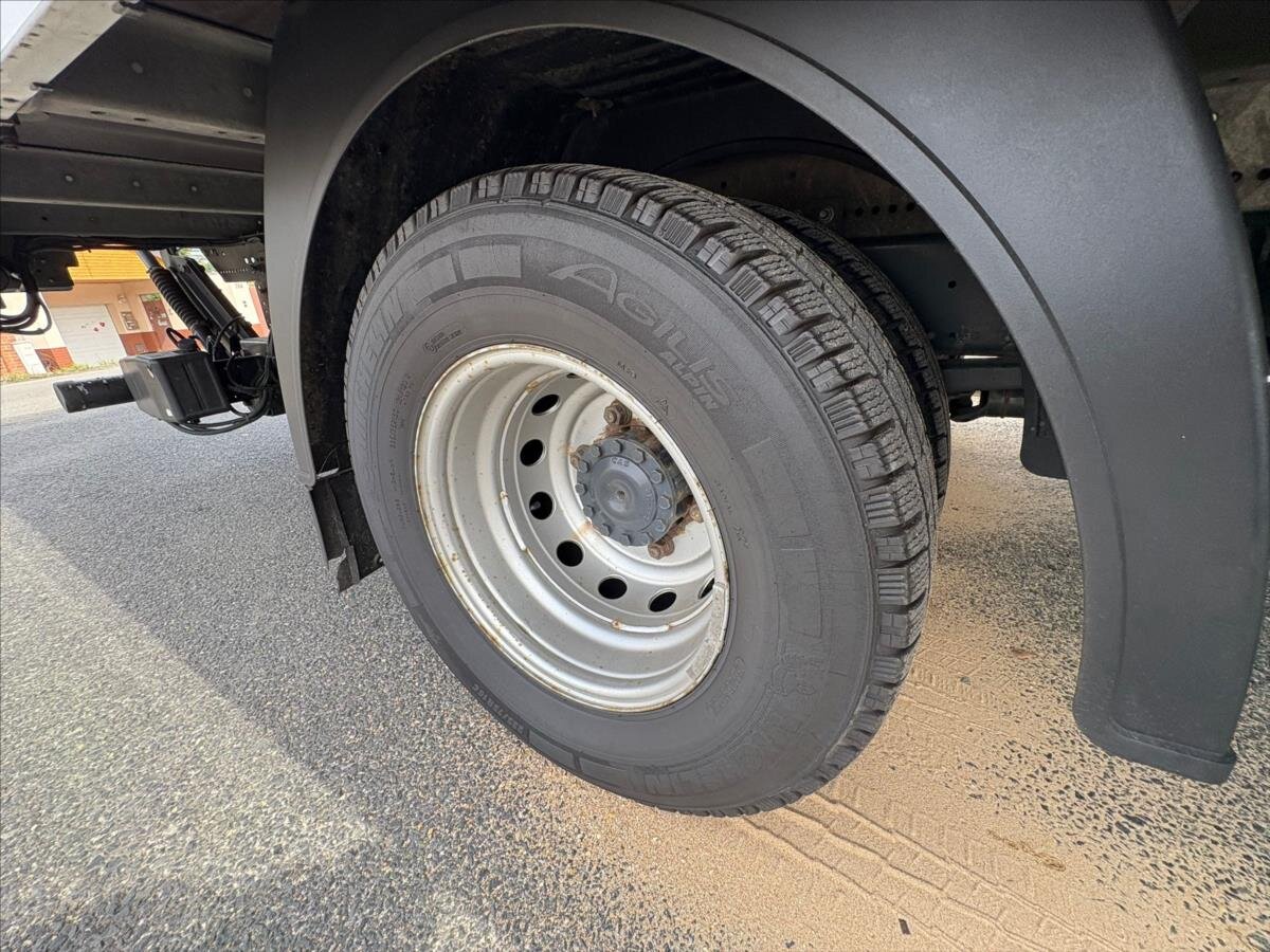 Iveco Ostatní Skříň 3,0 l 132 kw