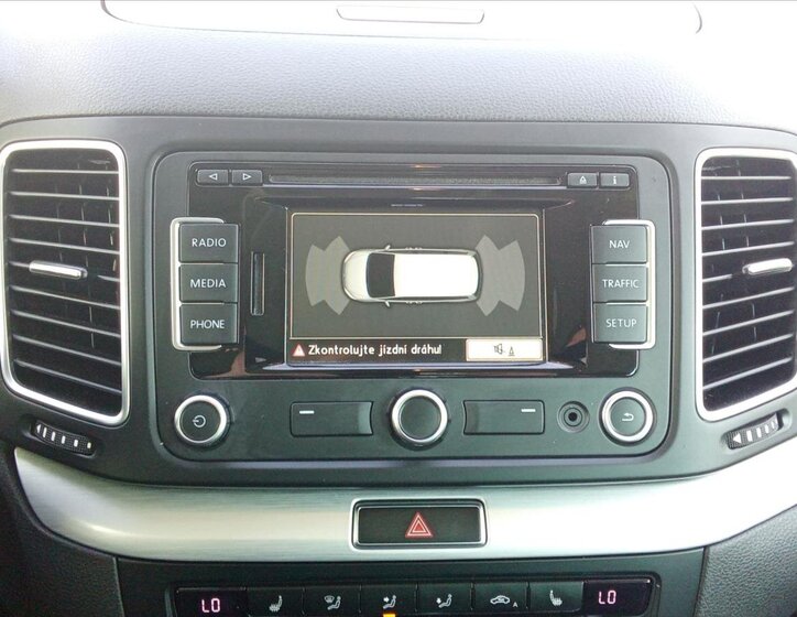 Volkswagen Sharan MPV 2,0 l 103 kw