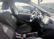 Peugeot 2008 SUV / Terénní 1,2 l 81 kw