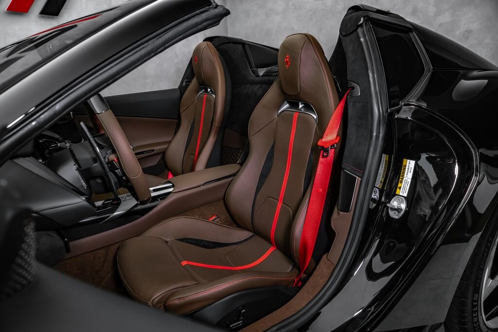 Ferrari Ostatní Kabriolet 6,5 l 607 kw