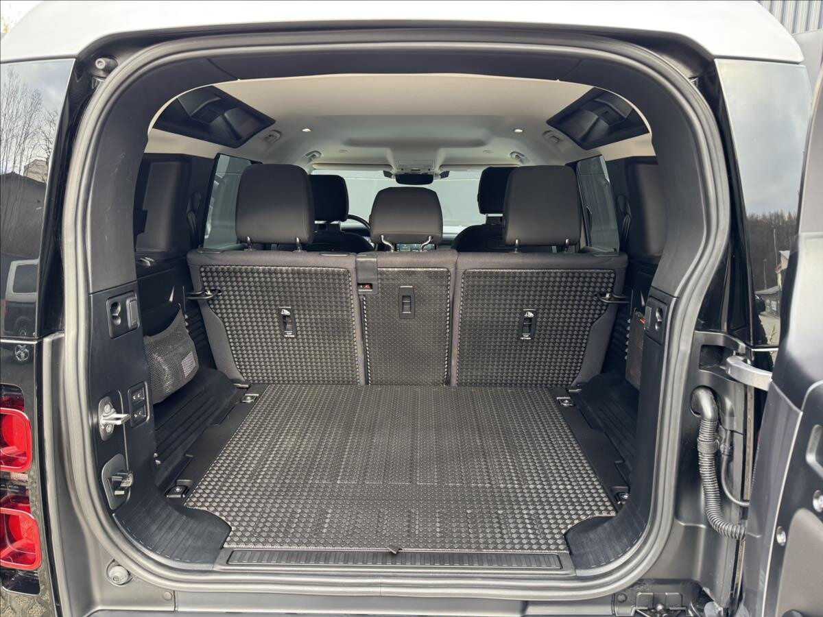 Land Rover Defender SUV / Terénní 3,0 l 221 kw