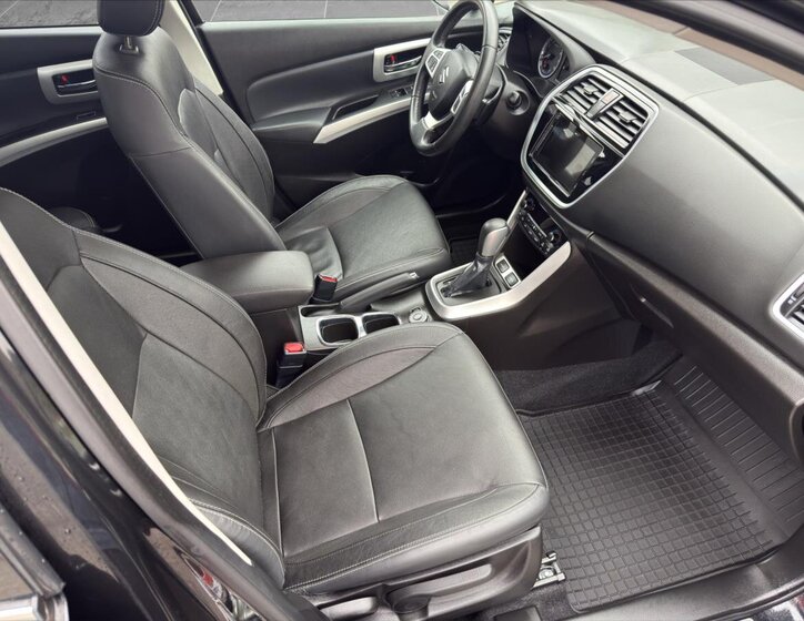 Suzuki SX4 S-Cross SUV / Terénní 1,4 l 103 kw