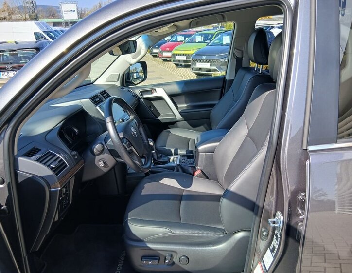 Toyota Land Cruiser SUV / Terénní 2,8 l 150 kw