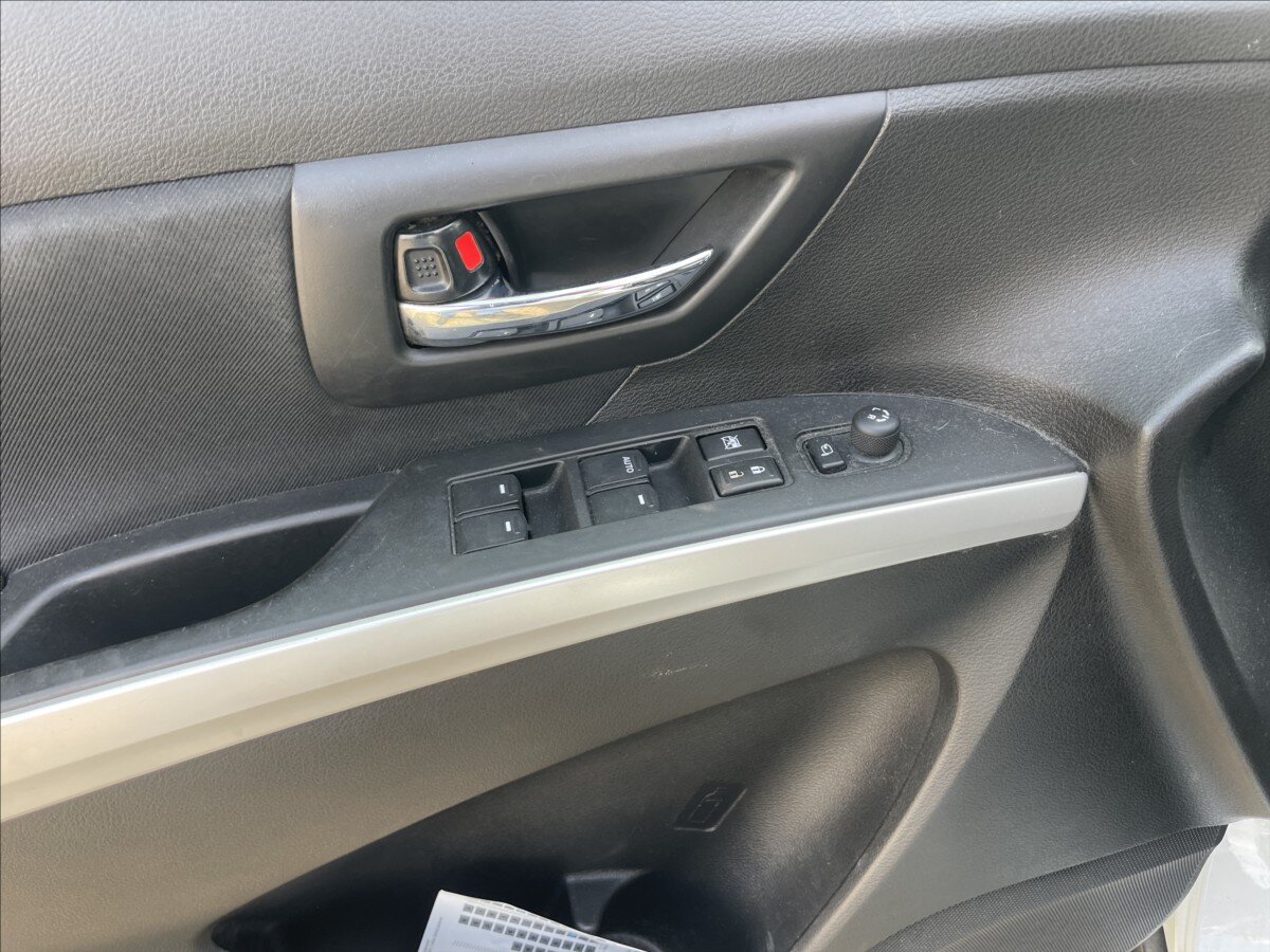 Suzuki SX4 S-Cross SUV / Terénní 3,0 l 88 kw