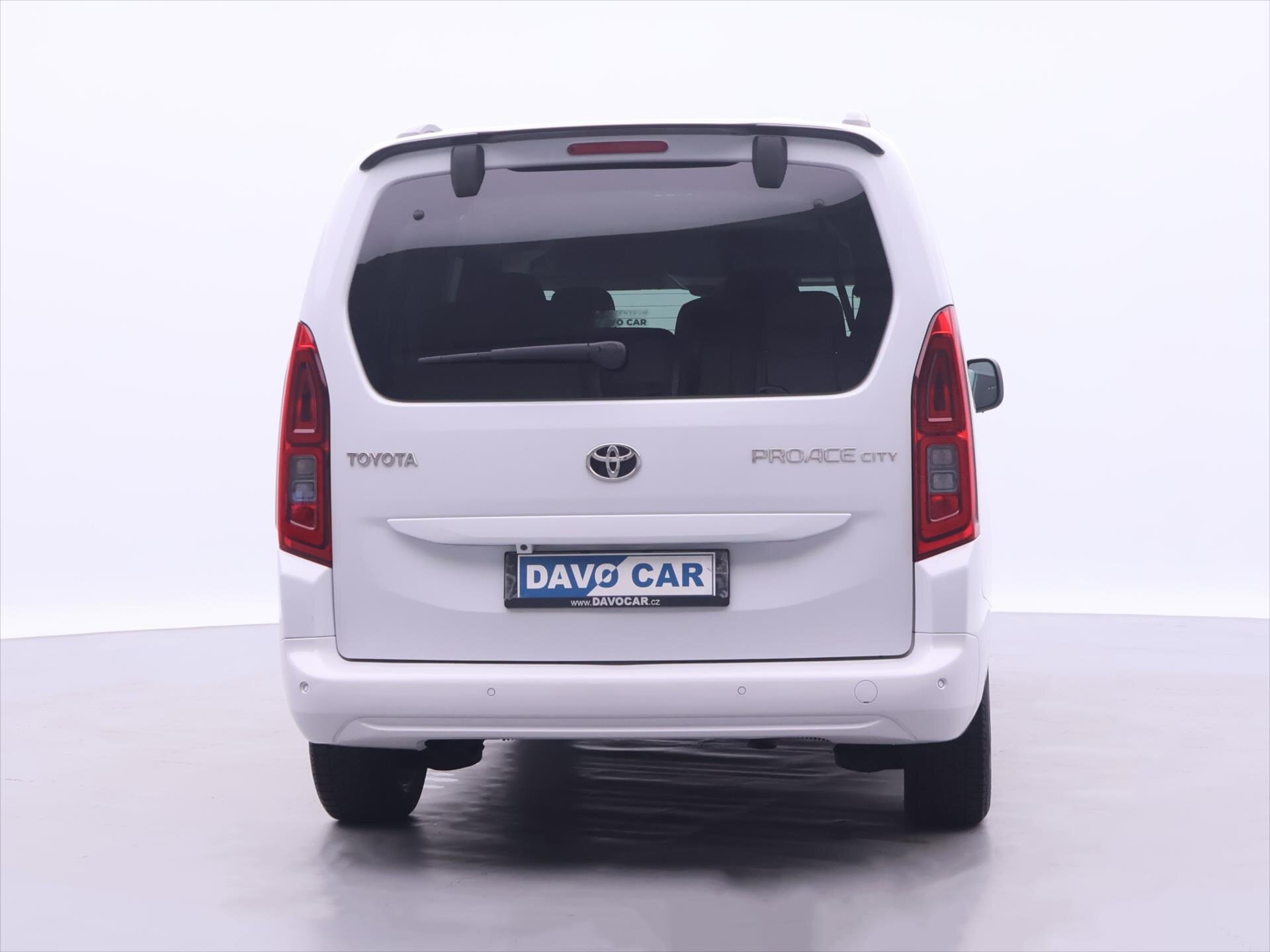 Toyota ProAce City Verso MPV 1,2 l 96 kw