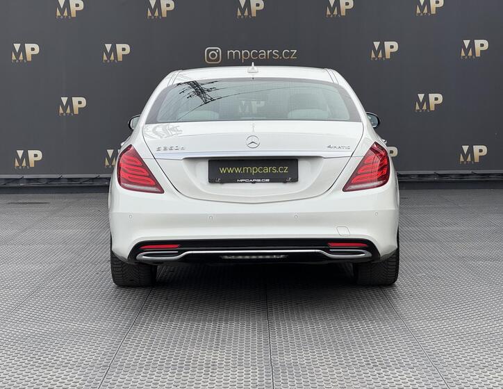 Mercedes-Benz Třídy S 8