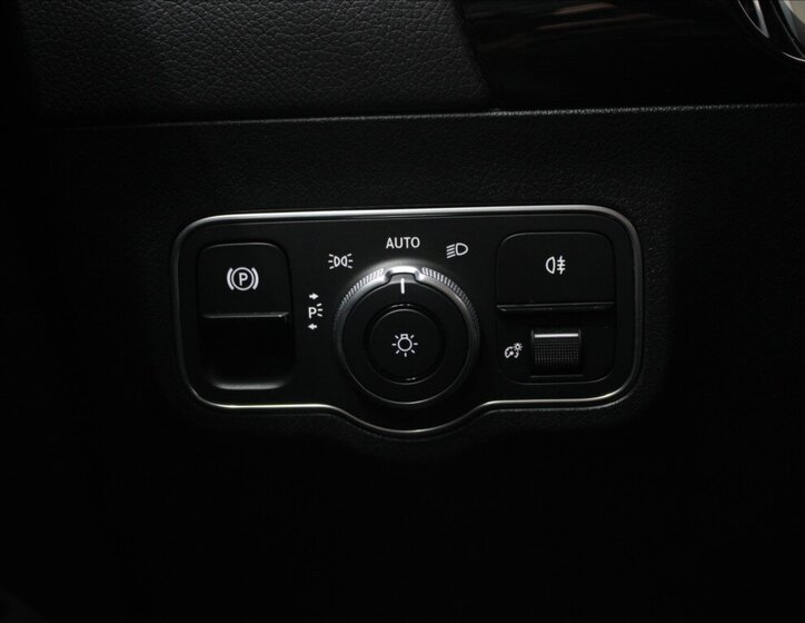 Mercedes-Benz GLA SUV / Terénní 2,0 l 110 kw