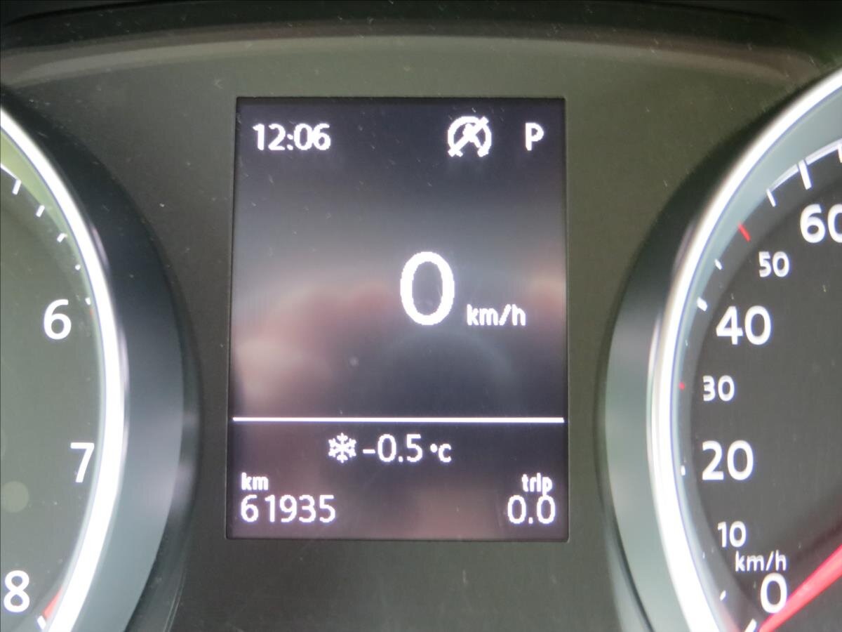 Volkswagen Golf Hatchback 999,0 85 kw