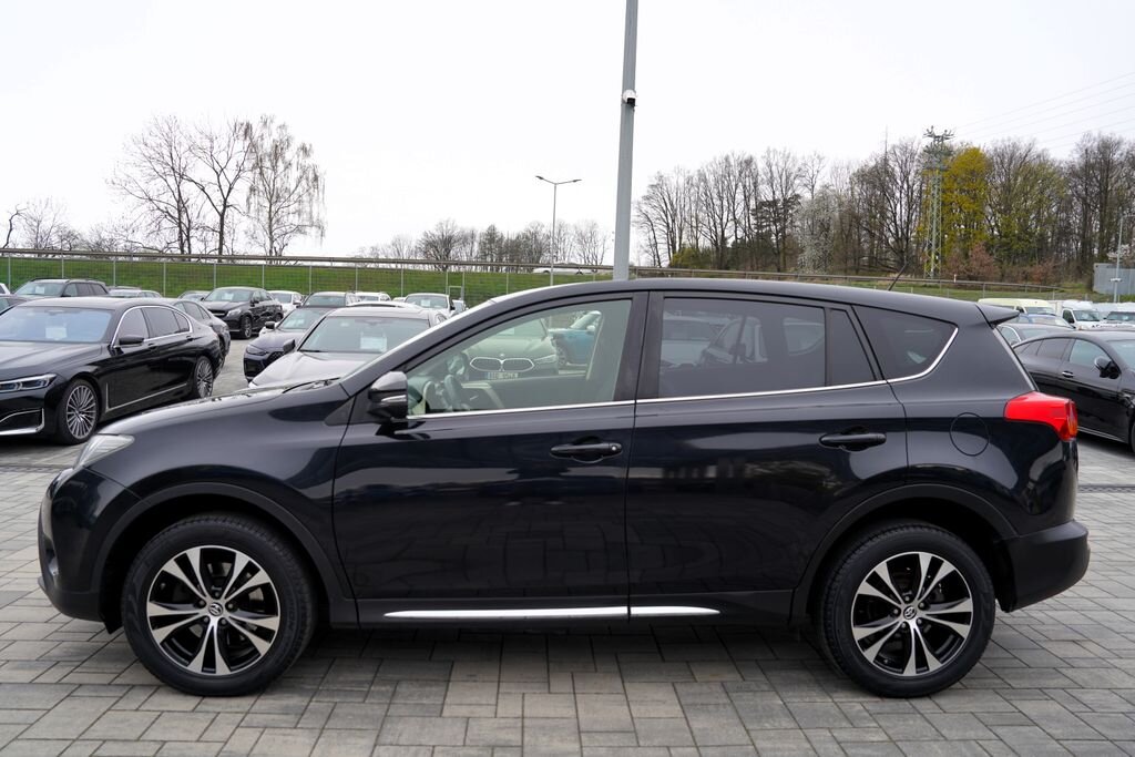 Toyota RAV4 SUV / Terénní 2,0 l 91 kw