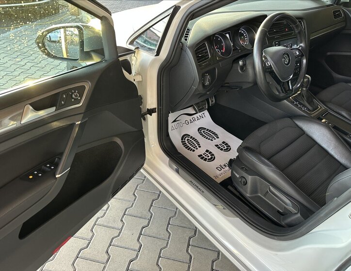 Volkswagen Golf Kombi 2,0 l 135 kw