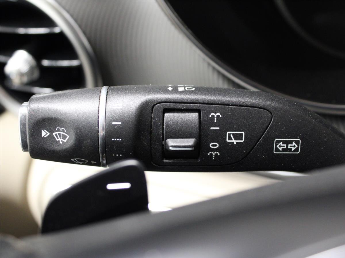 Mercedes-Benz Třídy V Kombi 2,1 l 140 kw