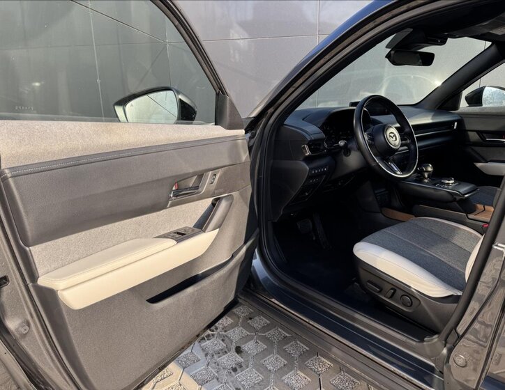 Mazda MX-30 CUV 1,7 l 125 kw