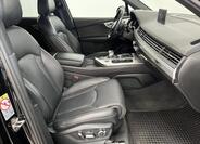Audi SQ7 24