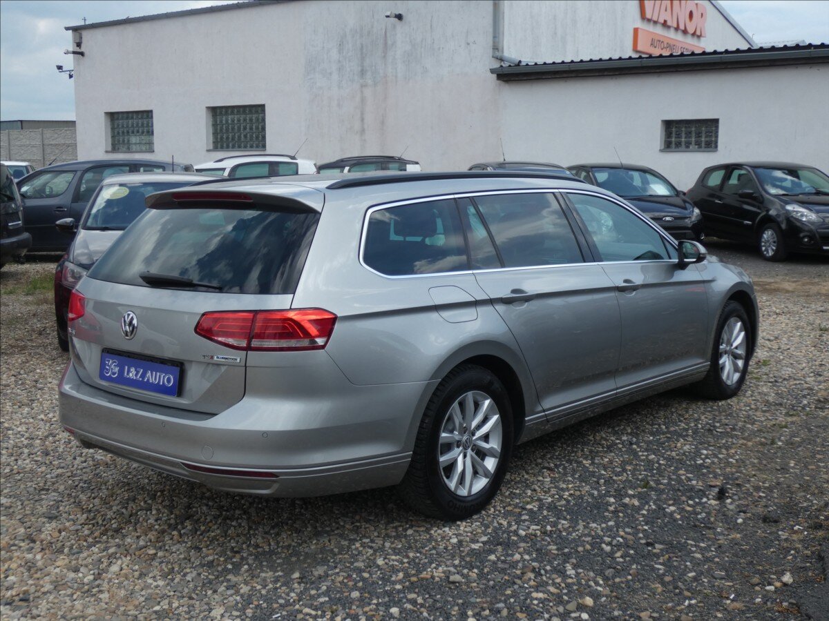 Volkswagen Passat Kombi 1,4 l 92 kw