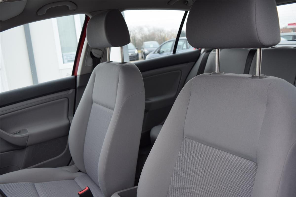 Volkswagen Golf Hatchback 1,9 l 77 kw