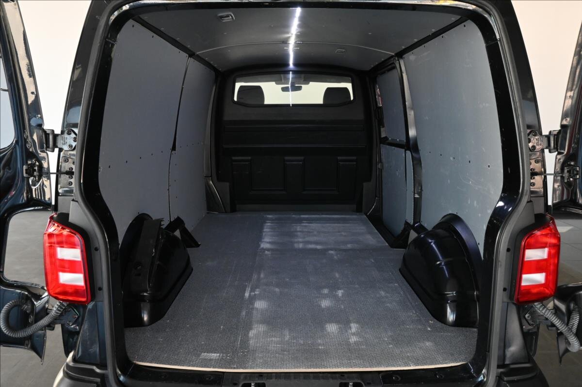 Volkswagen Transporter Skříň 2,0 l 75 kw