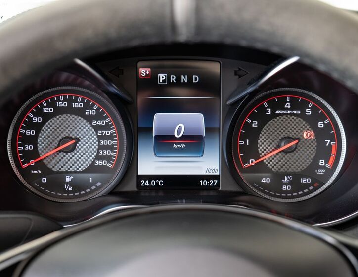 Mercedes-Benz AMG GT 14