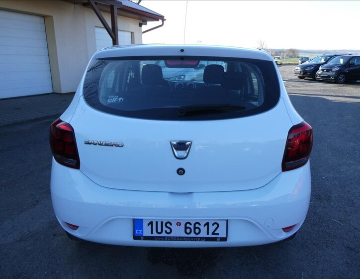 Dacia Sandero 8