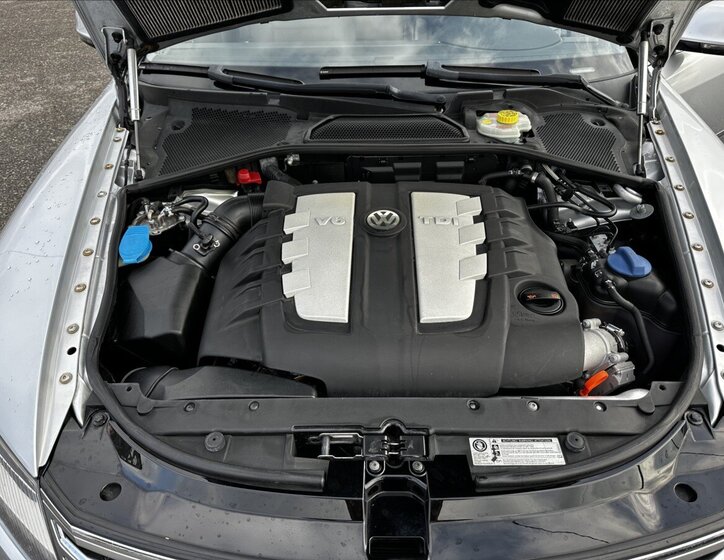 Volkswagen Phaeton Sedan 3,0 l 176 kw