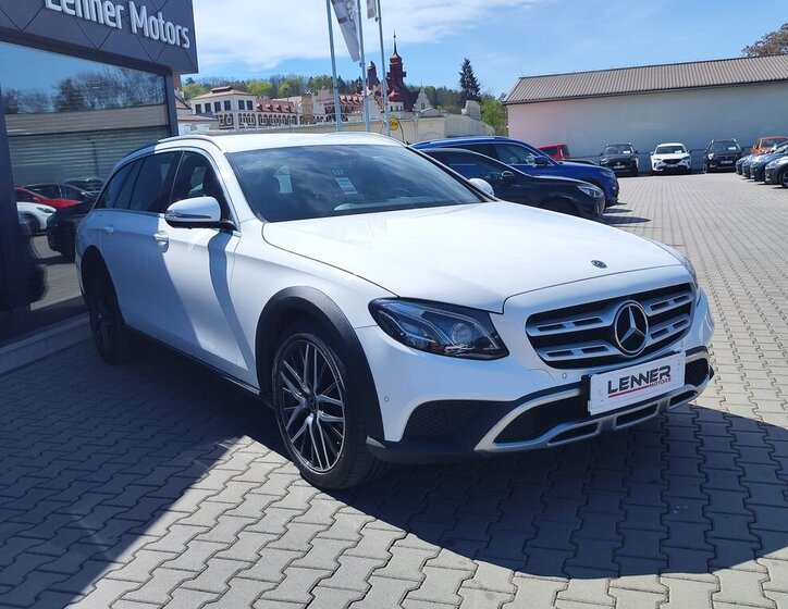 Mercedes-Benz Třídy E Kombi 2,0 l 143 kw
