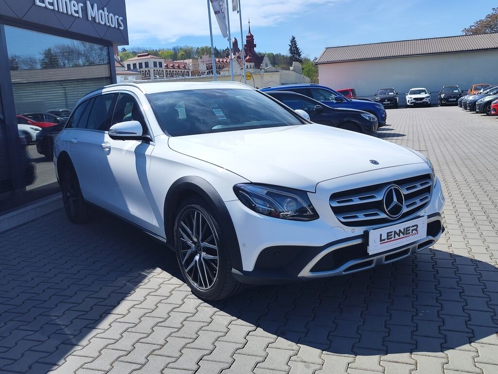 Mercedes-Benz Třídy E Kombi 2,0 l 143 kw