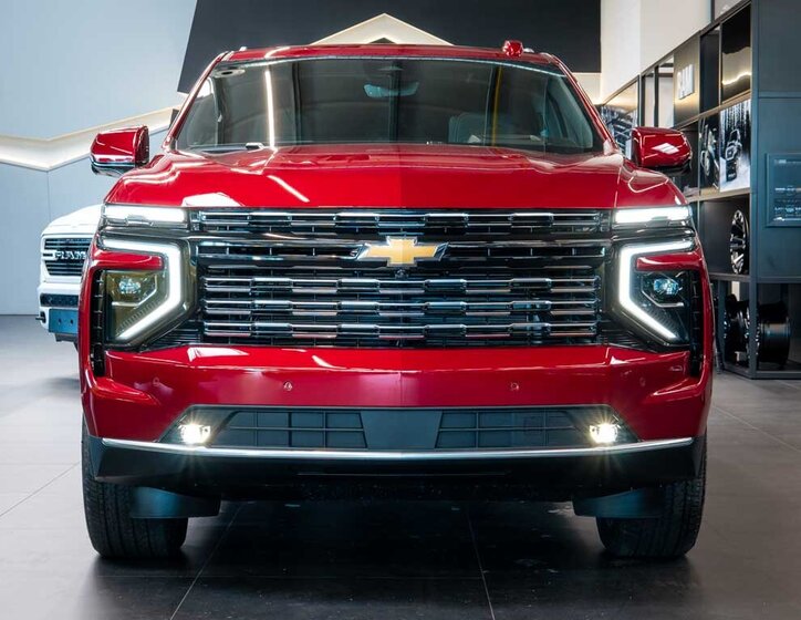 Chevrolet Suburban SUV / Terénní 6,2 l 313 kw