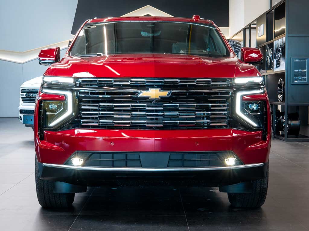 Chevrolet Suburban SUV / Terénní 6,2 l 313 kw