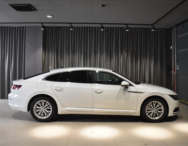 Volkswagen Arteon Liftback 1,5 l 110 kw