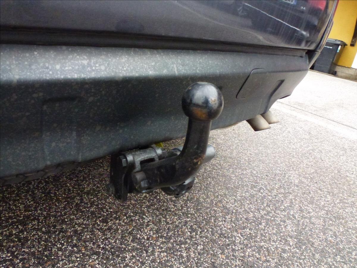 Citroën C-Crosser SUV / Terénní 2,2 l 115 kw