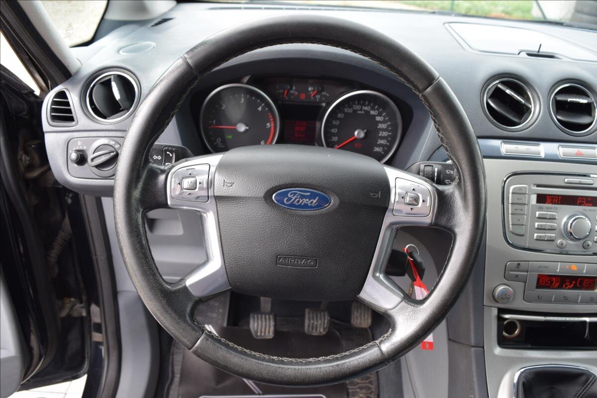 Ford Galaxy MPV 2,0 l 103 kw