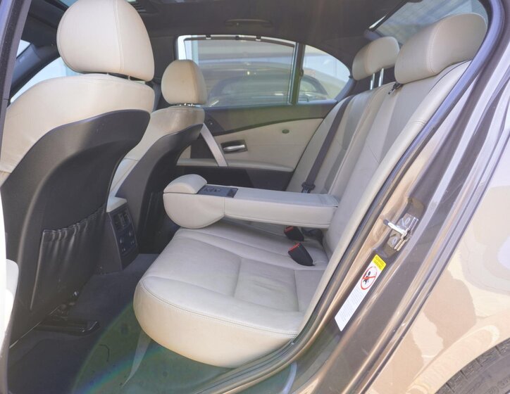 BMW M5 Sedan 5,0 l 373 kw