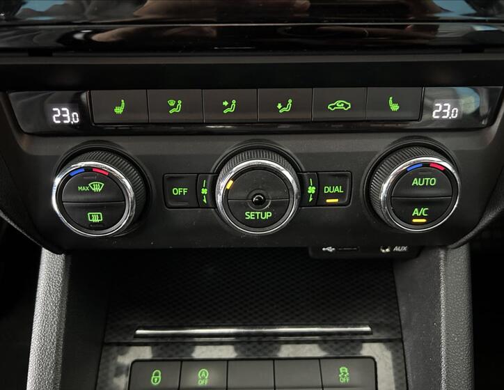 Škoda Octavia 23
