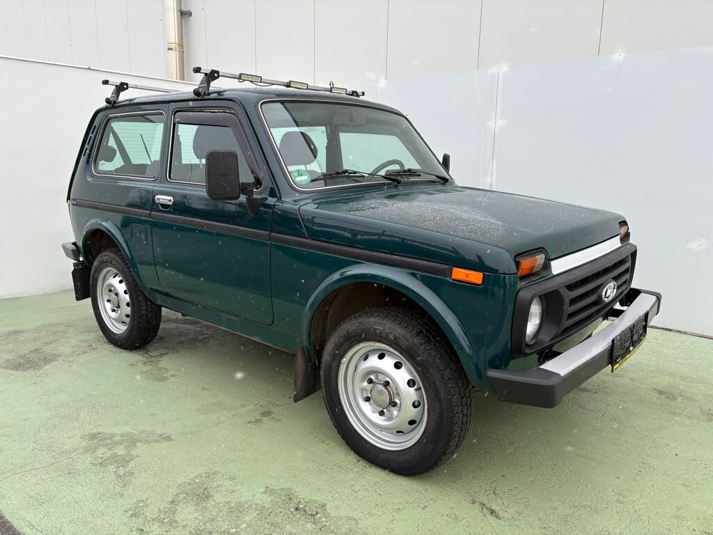 Lada Niva SUV 1,7 l 60 kw