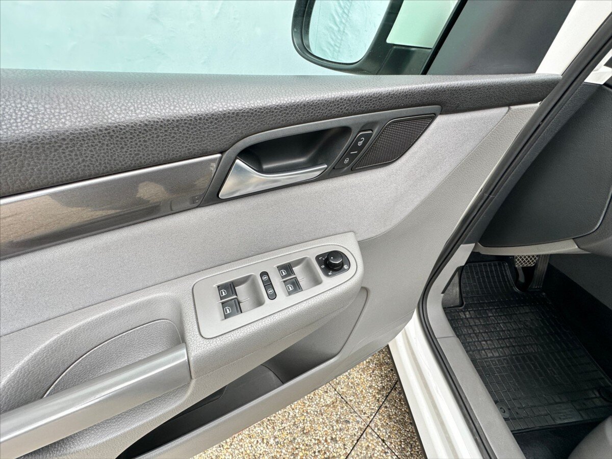 Seat Alhambra Kombi 1,4 l 110 kw