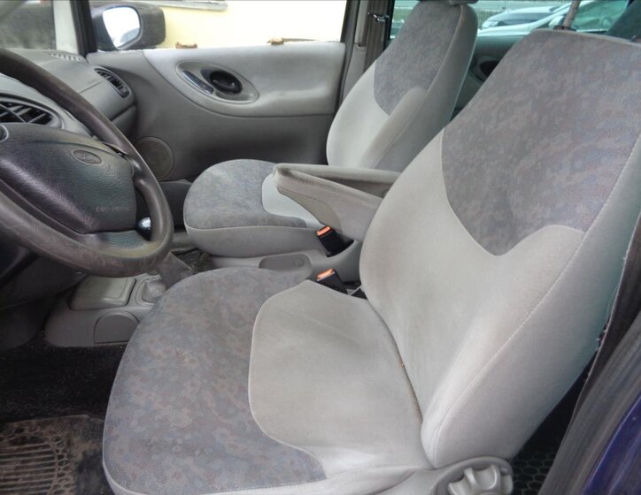 Ford Galaxy Kombi 2,0 l 81 kw