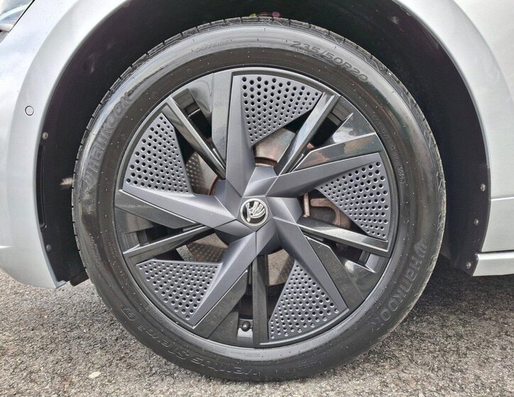 Škoda Enyaq Ostatní 0,0 220 kw