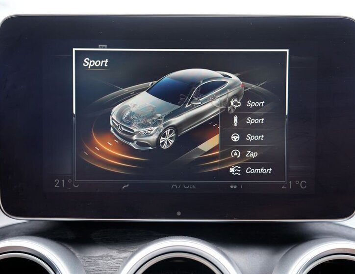 Mercedes-Benz Třídy C Kupé 2,1 l 150 kw